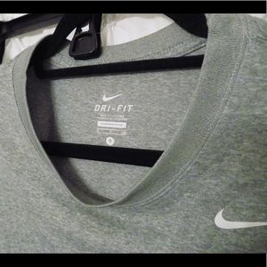 Nike t shirt